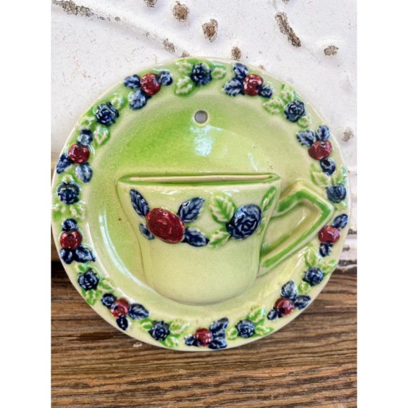 Vintage 1940s Pair Green Teacup Wall Pocket Vases Floral - Picture 12 of 12